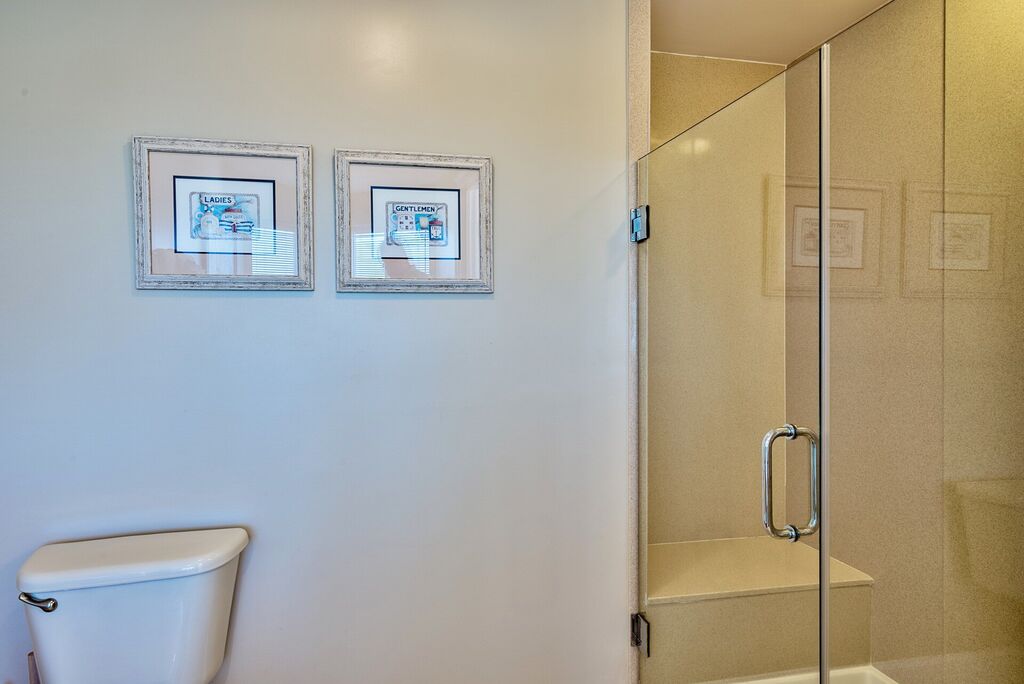4 Condominium vacation rental located in Panama City Beach 1
