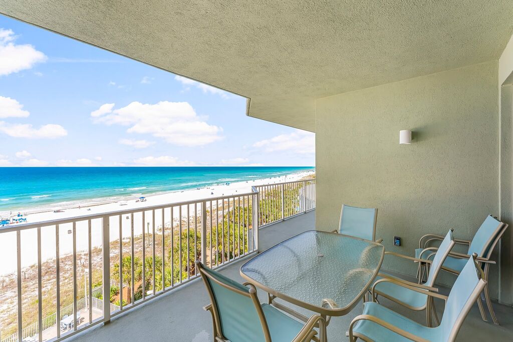 4 Condominium vacation rental located in Panama City Beach 1