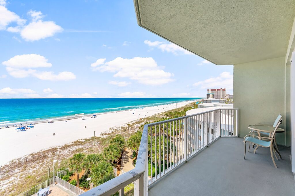 4 Condominium vacation rental located in Panama City Beach 1