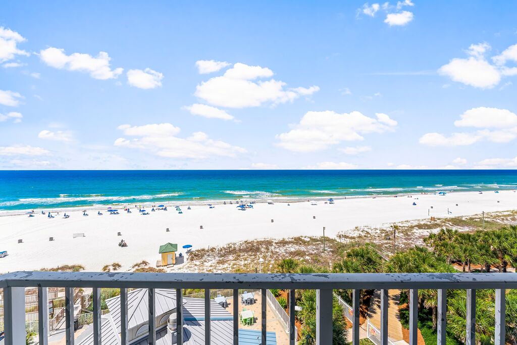 4 Condominium vacation rental located in Panama City Beach 1