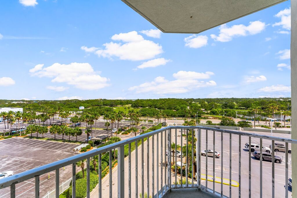 4 Condominium vacation rental located in Panama City Beach 1