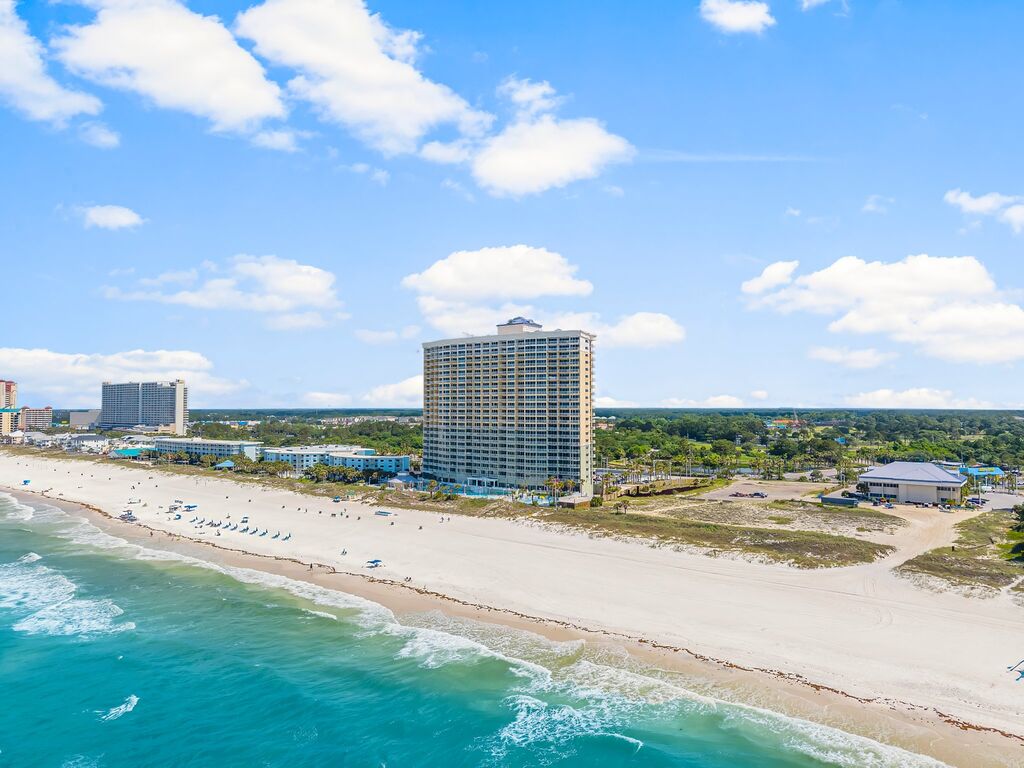 4 Condominium vacation rental located in Panama City Beach 1