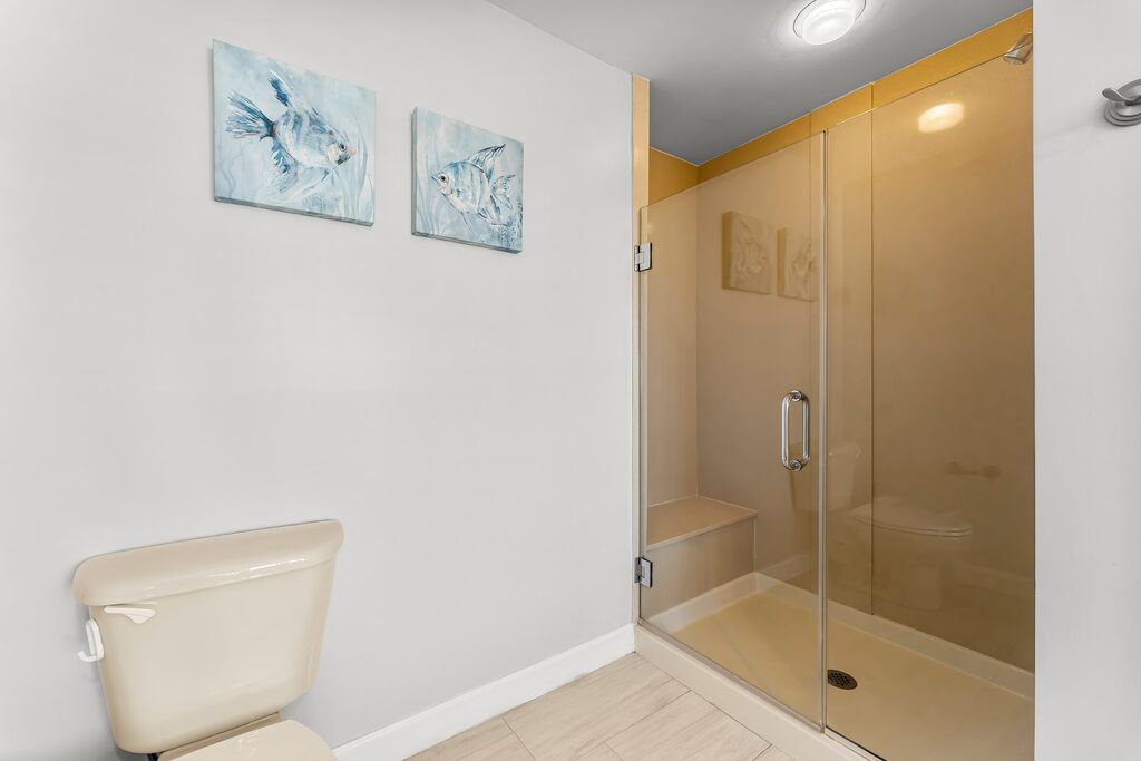 4 Condominium vacation rental located in Panama City Beach 1