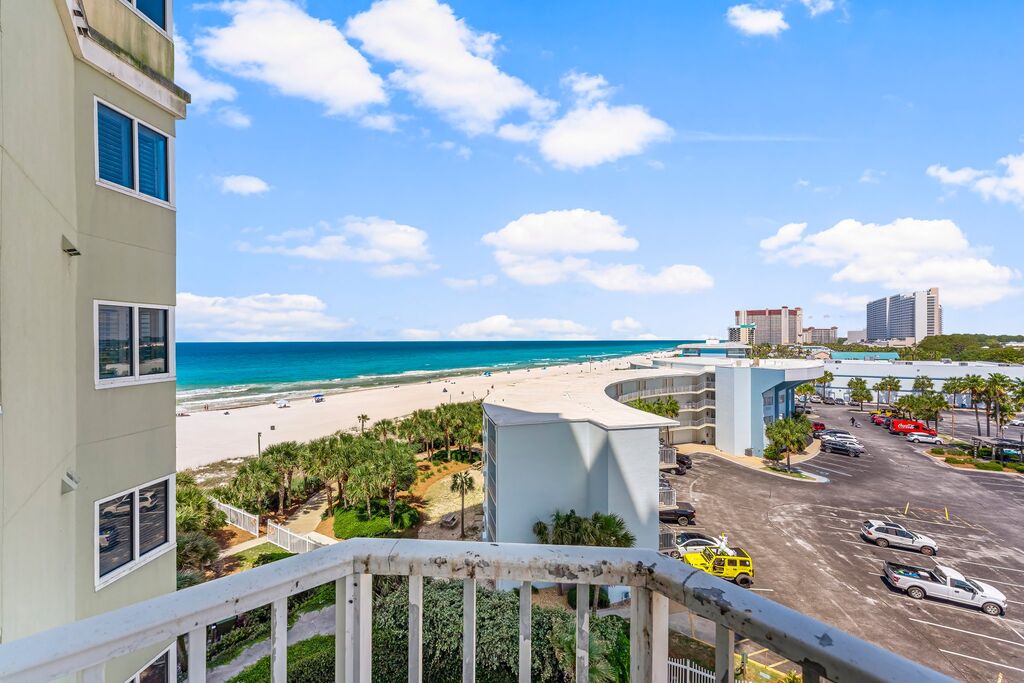 4 Condominium vacation rental located in Panama City Beach 1
