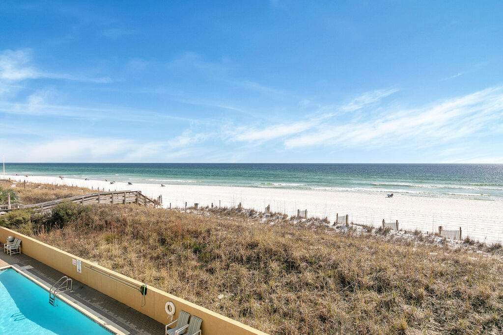 2 Condominium vacation rental located in Okaloosa Island 1