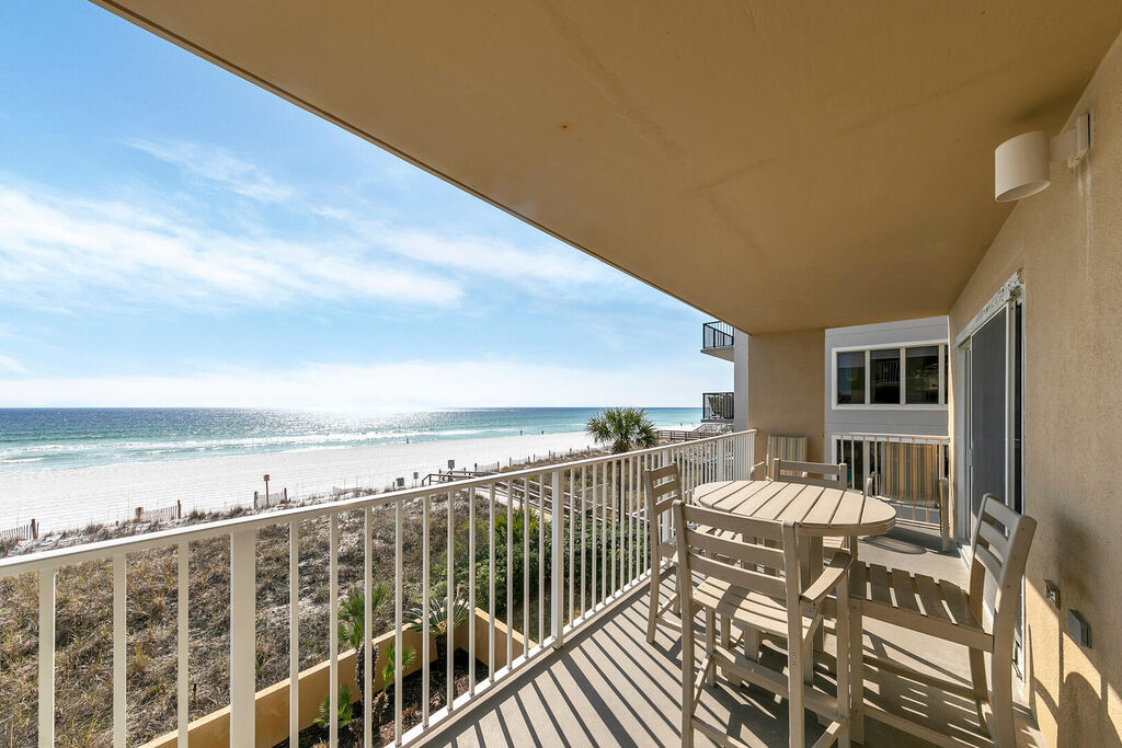 2 Condominium vacation rental located in Okaloosa Island 1