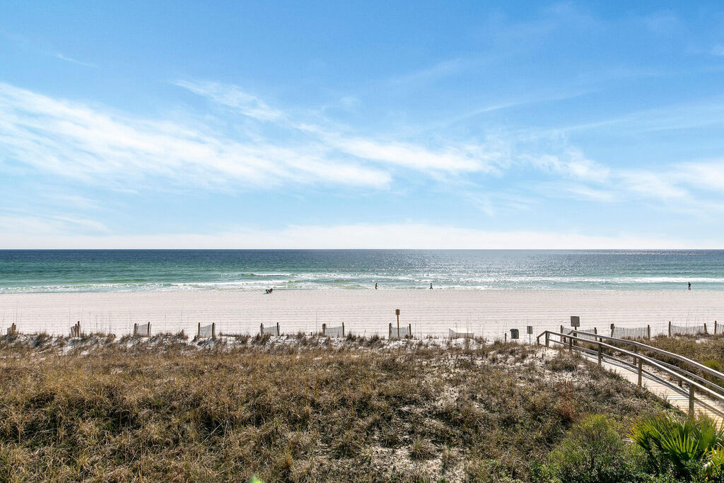 2 Condominium vacation rental located in Okaloosa Island 1