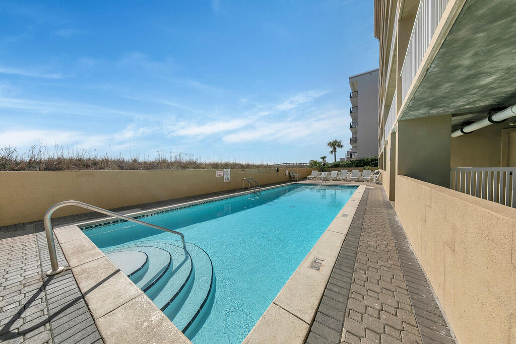 2 Condominium vacation rental located in Okaloosa Island 1