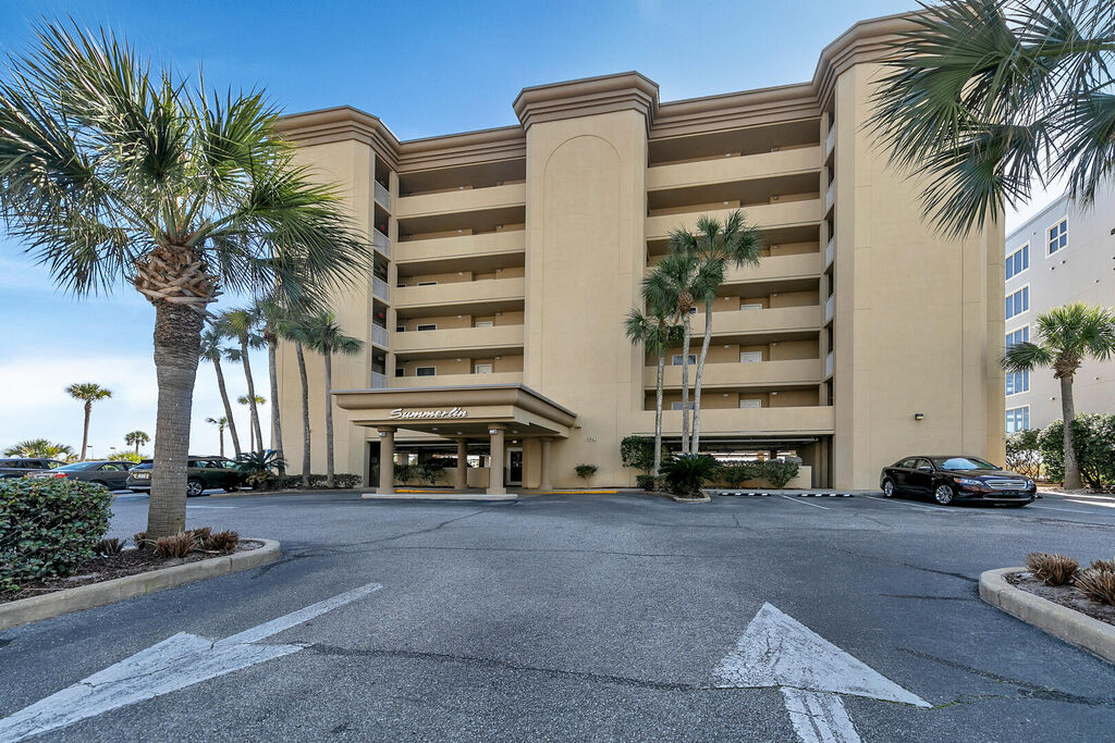 2 Condominium vacation rental located in Okaloosa Island 1