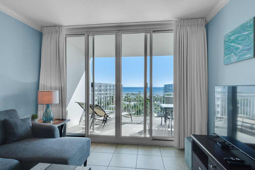 2 Condominium vacation rental located in Okaloosa Island 1