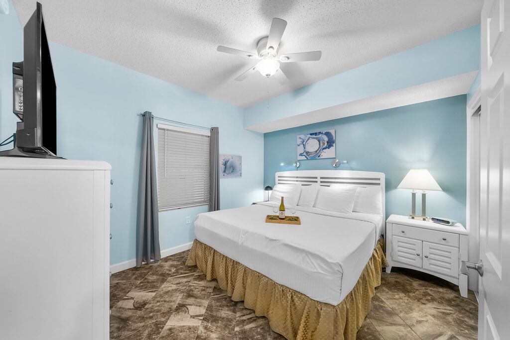 1 Condominium vacation rental located in Panama City Beach 1