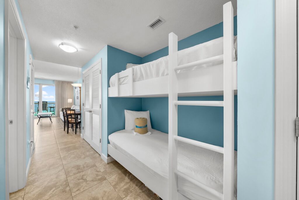 1 Condominium vacation rental located in Panama City Beach 1