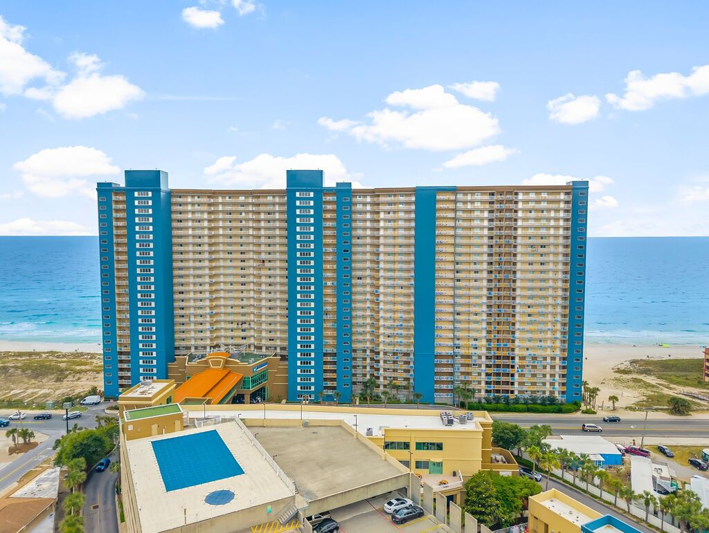 2 Condominium vacation rental located in Panama City Beach 1