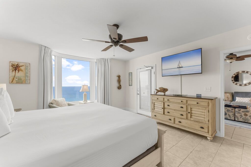 2 Condominium vacation rental located in Panama City Beach 1