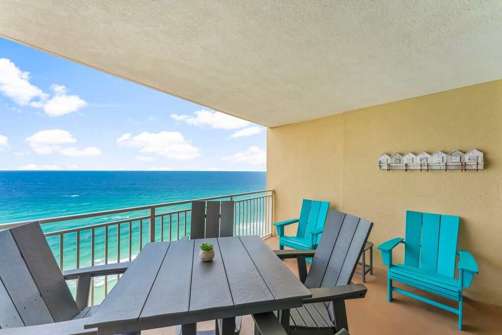2 Condominium vacation rental located in Panama City Beach 1