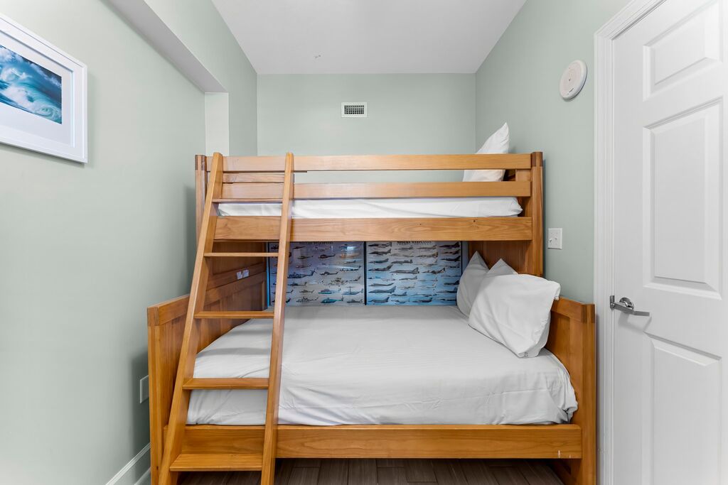 3 Condominium vacation rental located in Panama City Beach 1