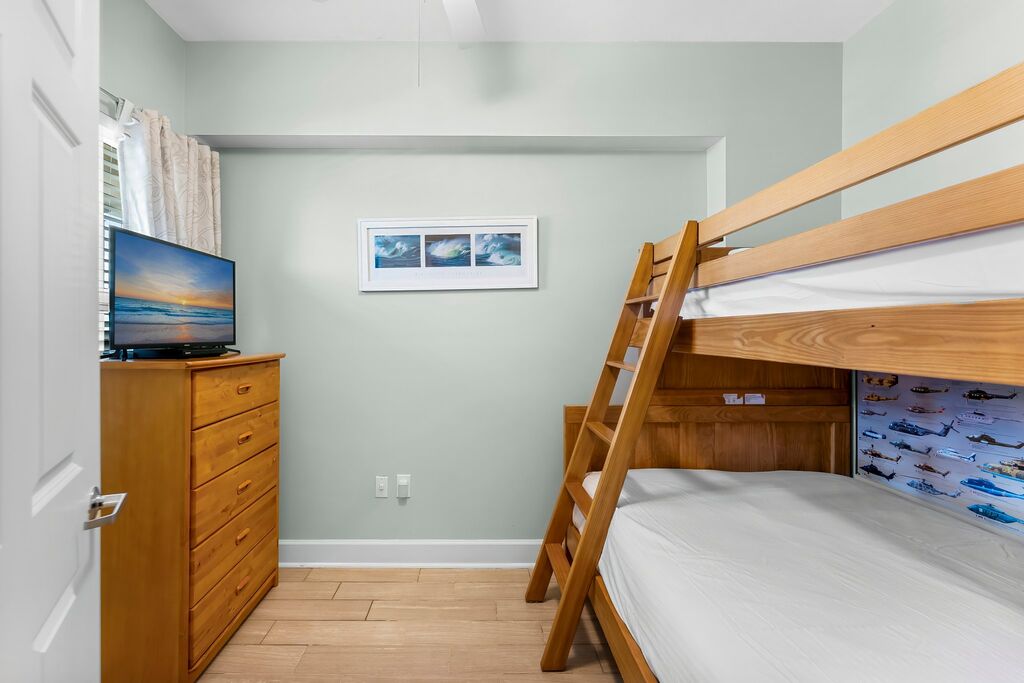 3 Condominium vacation rental located in Panama City Beach 1