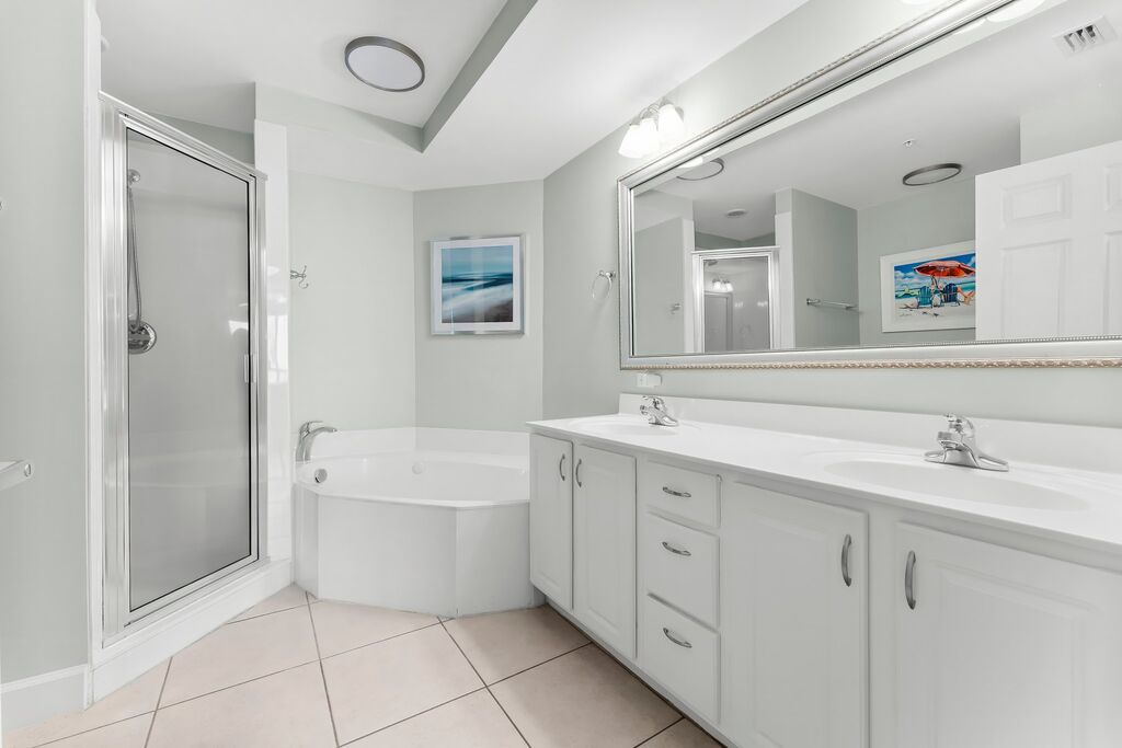 3 Condominium vacation rental located in Panama City Beach 1