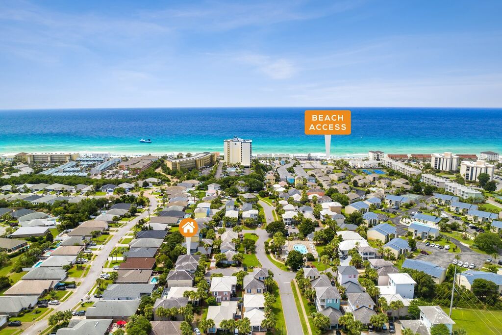 5 House vacation rental located in Destin 1