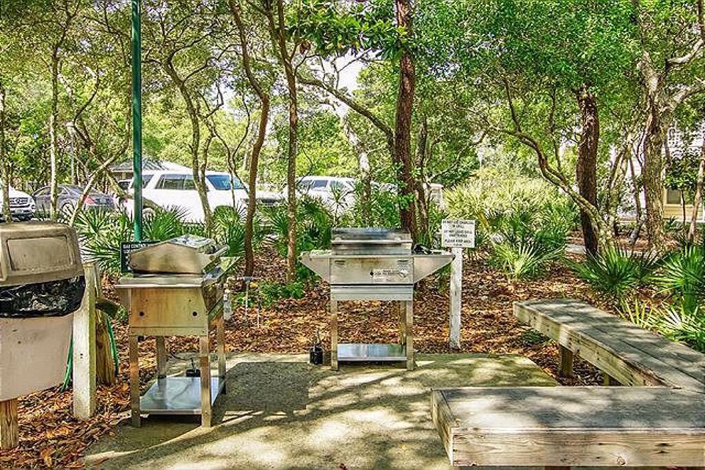 3 Condominium vacation rental located in Destin 1