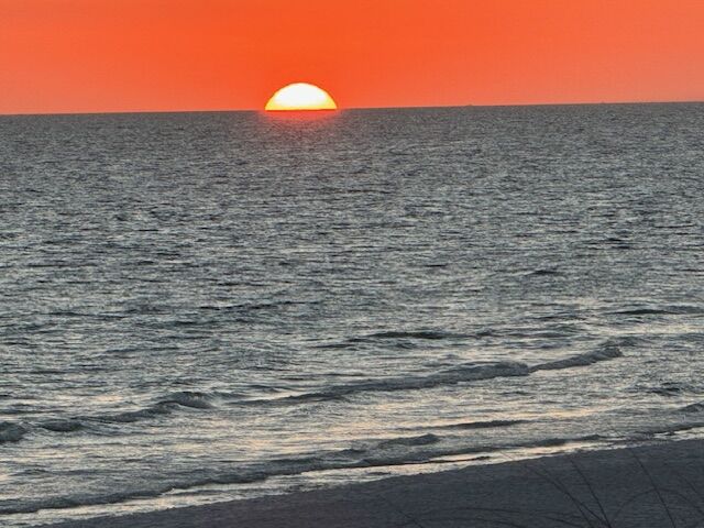 2 Condominium vacation rental located in Destin 1