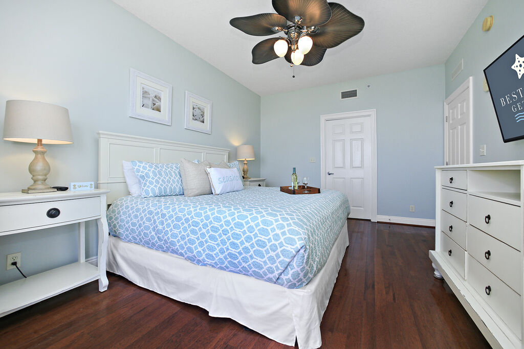 1 Condominium vacation rental located in Panama City Beach 1