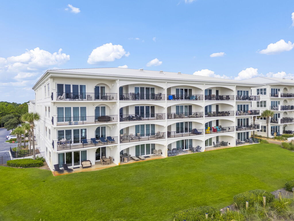 4 Condominium vacation rental located in 30A 1