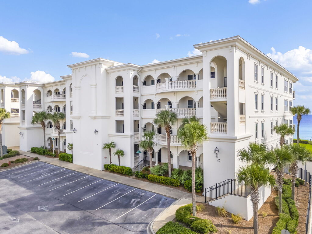 4 Condominium vacation rental located in 30A 1