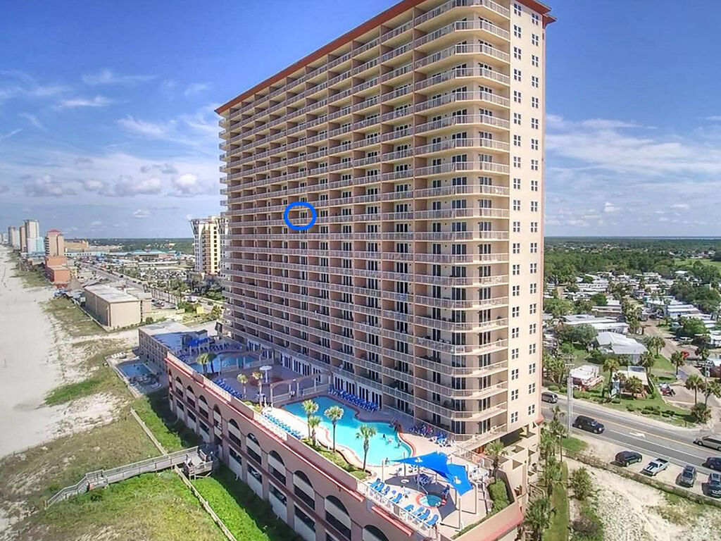 2 Condominium vacation rental located in Panama City Beach 1