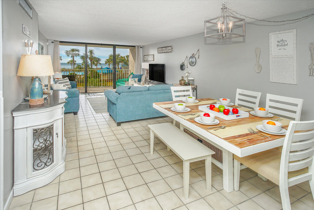 2 Condominium vacation rental located in Panama City Beach 1