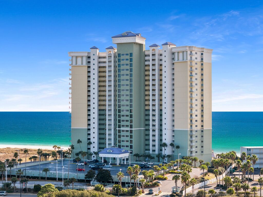 2 Condominium vacation rental located in Panama City Beach 1