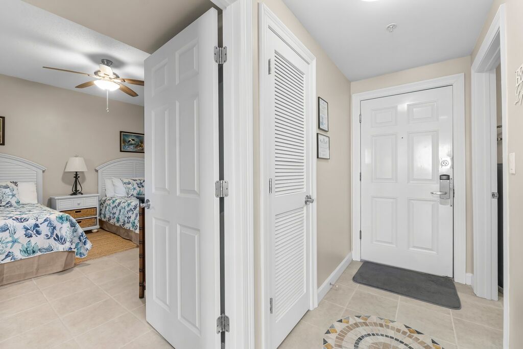 2 Condominium vacation rental located in Panama City Beach 1