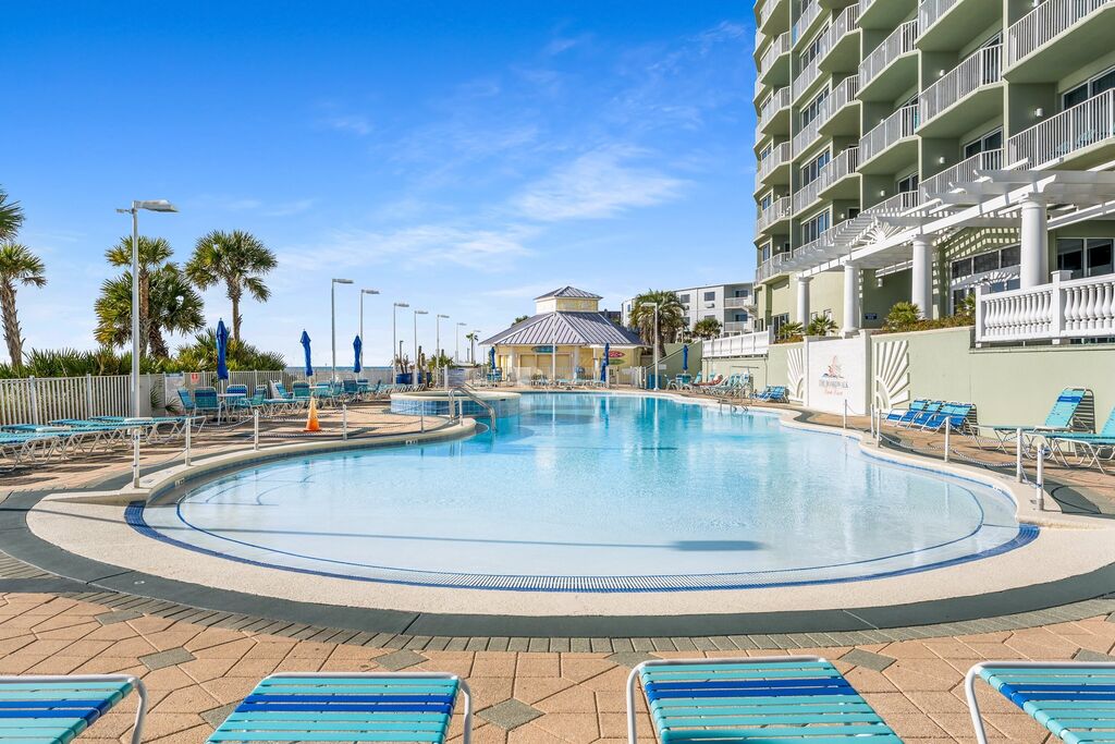 2 Condominium vacation rental located in Panama City Beach 1