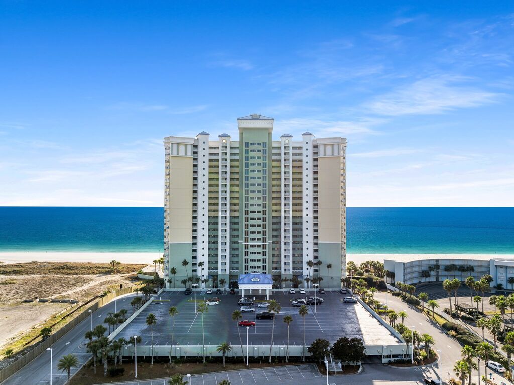 2 Condominium vacation rental located in Panama City Beach 1