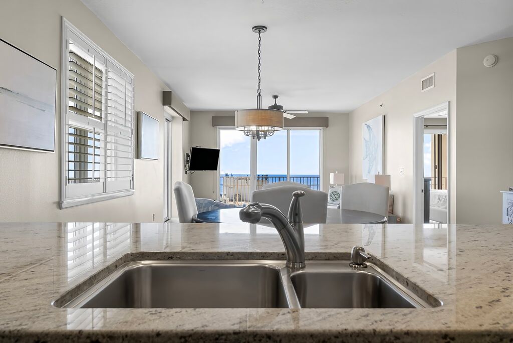 3 Condominium vacation rental located in Destin 1