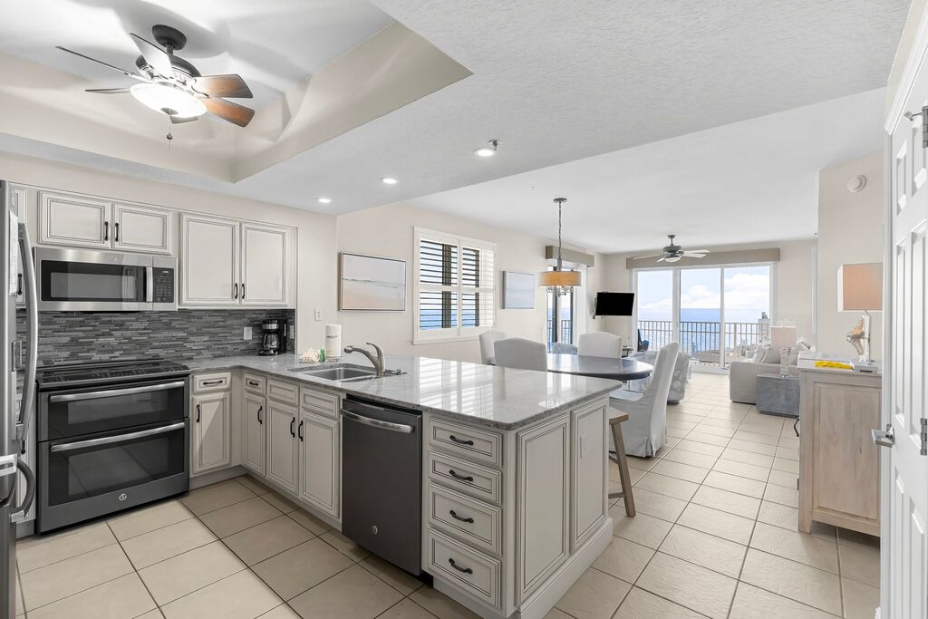 3 Condominium vacation rental located in Destin 1