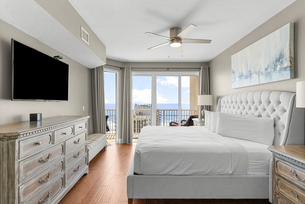 3 Condominium vacation rental located in Destin 1