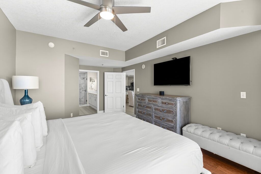 3 Condominium vacation rental located in Destin 1