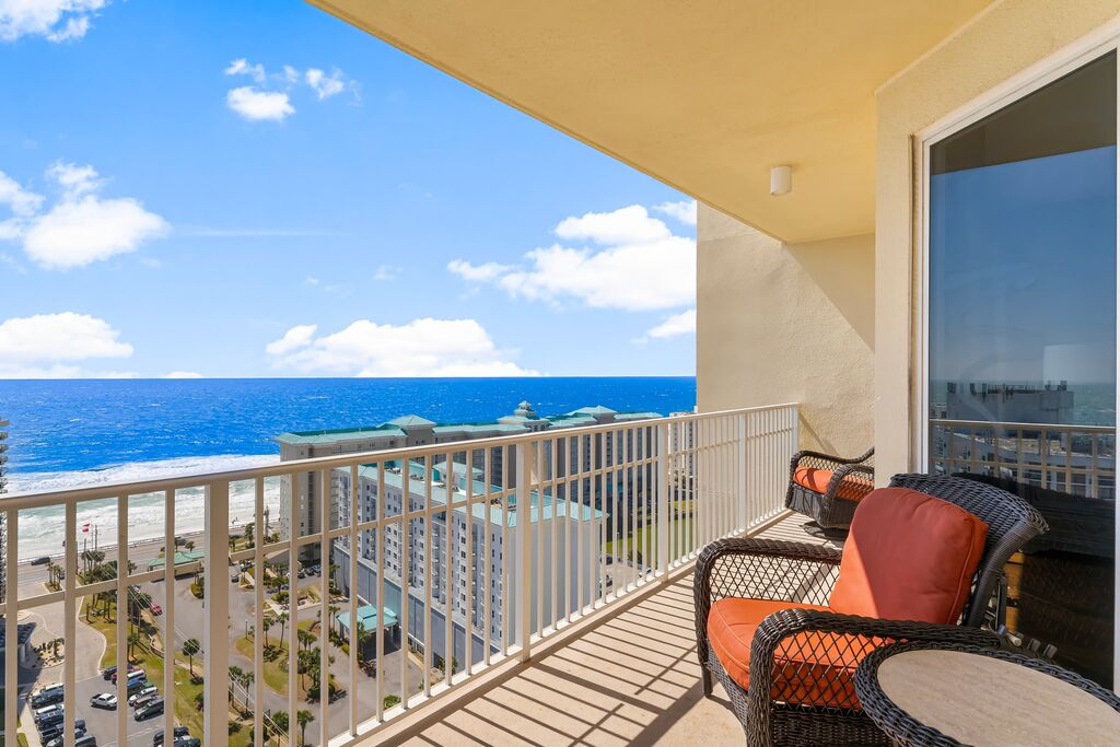 3 Condominium vacation rental located in Destin 1