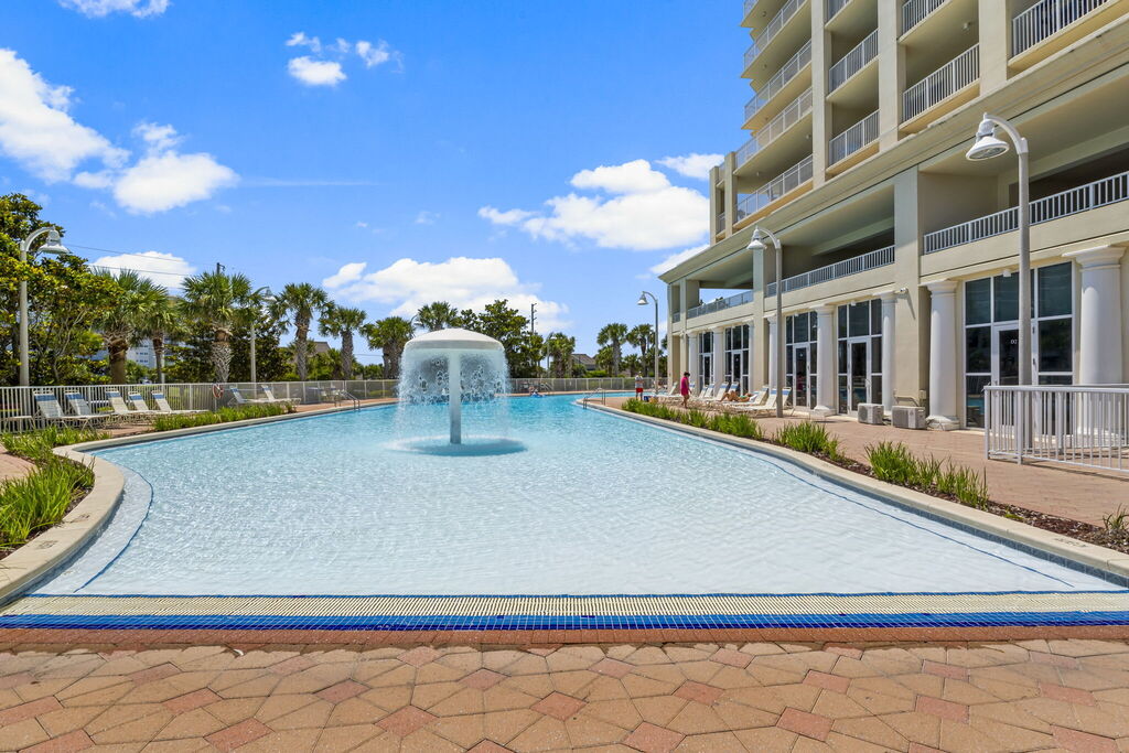 3 Condominium vacation rental located in Destin 1