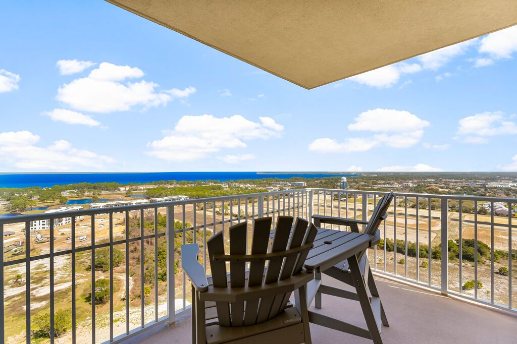 3 Condominium vacation rental located in Destin 1