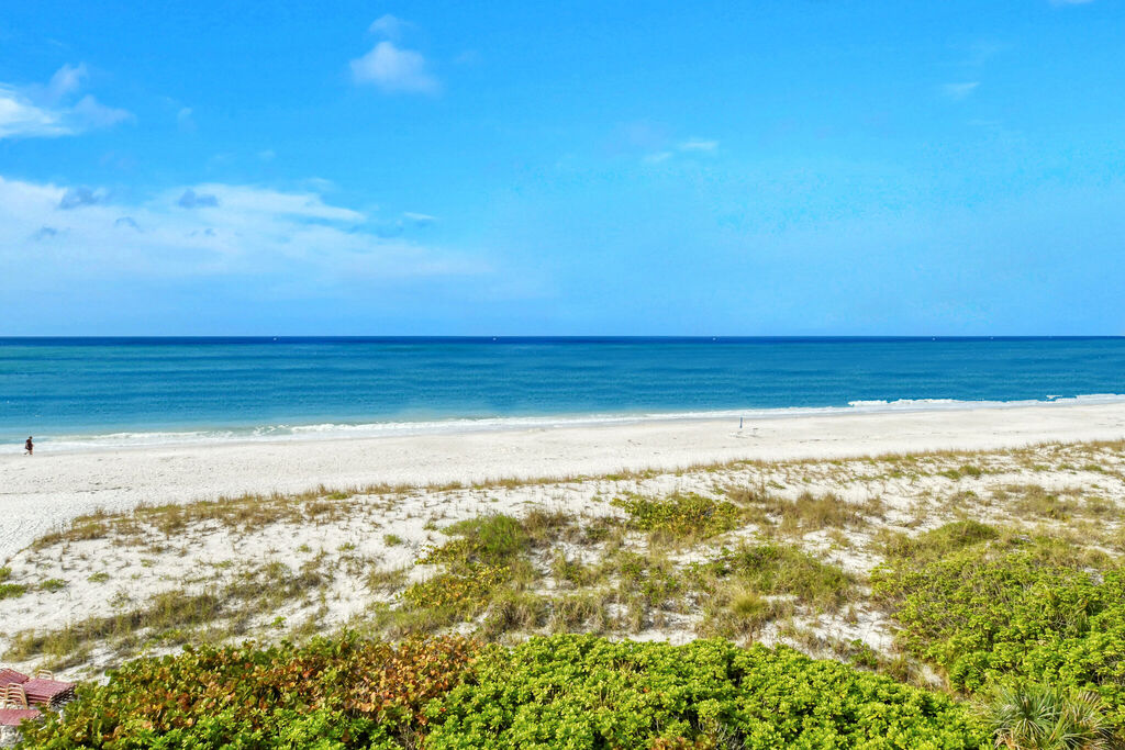 3 Condominium vacation rental located in Anna Maria Island 1