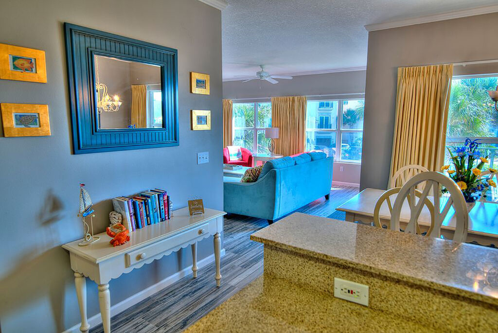 3 Condominium vacation rental located in Destin 1
