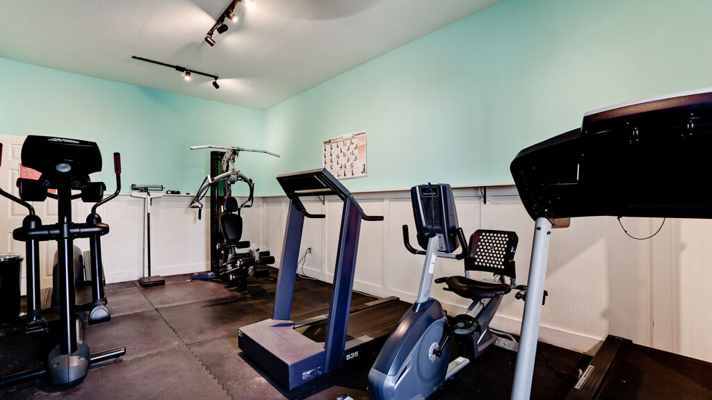 2 Condominium vacation rental located in Anna Maria Island 1
