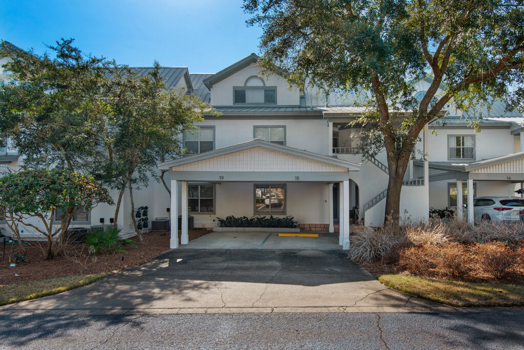 3 Townhouse vacation rental located in Destin 1