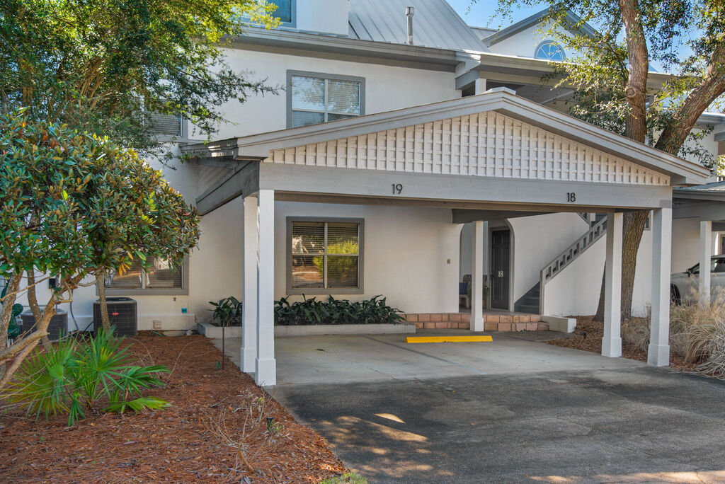 3 Townhouse vacation rental located in Destin 1