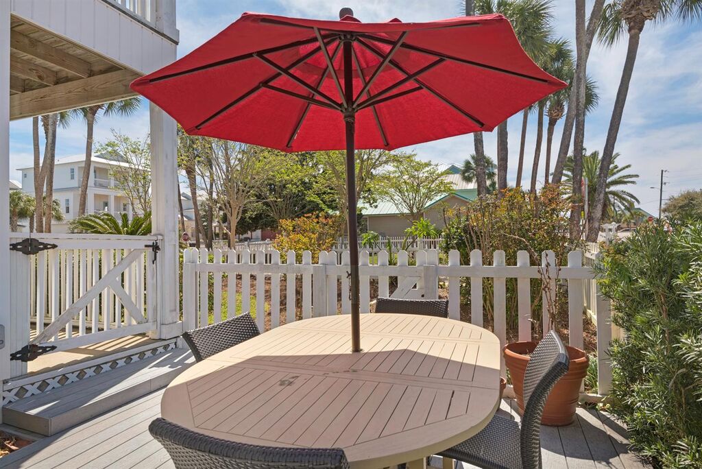 3 House vacation rental located in Destin 1