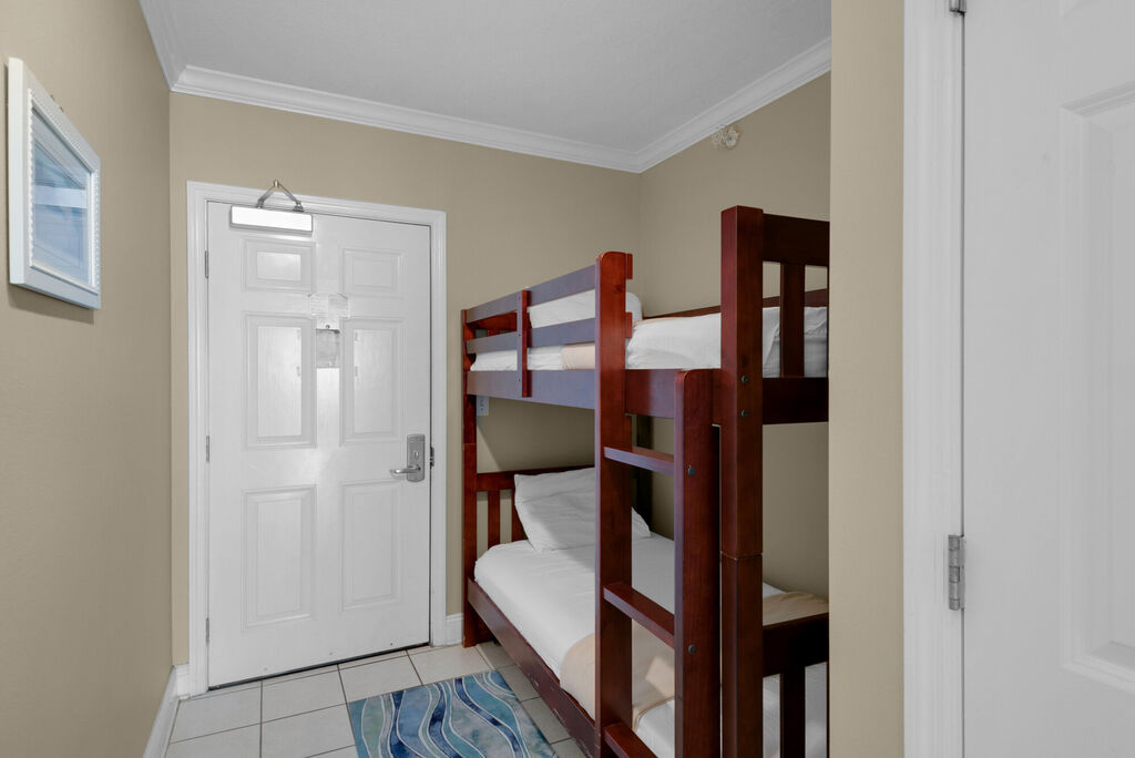 2 Condominium vacation rental located in Panama City Beach 1