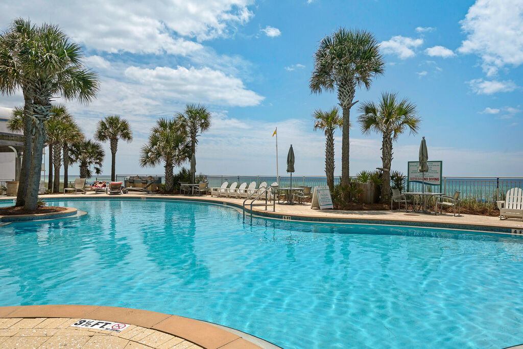 2 Condominium vacation rental located in Panama City Beach 1