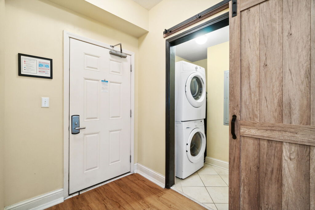 3 Condominium vacation rental located in Panama City Beach 1